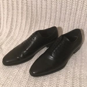 Zara Men’s Dress shoes 34